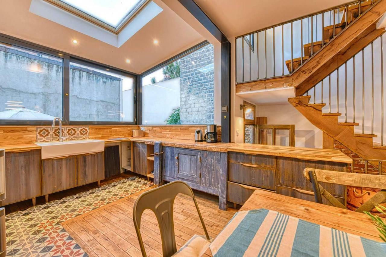 サン＝ドニ Chic And Vintage House With Gardenヴィラ エクステリア 写真