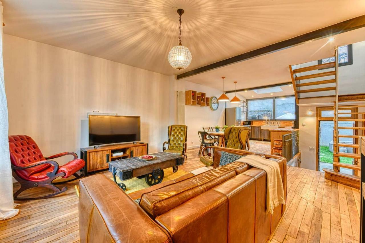 サン＝ドニ Chic And Vintage House With Gardenヴィラ エクステリア 写真